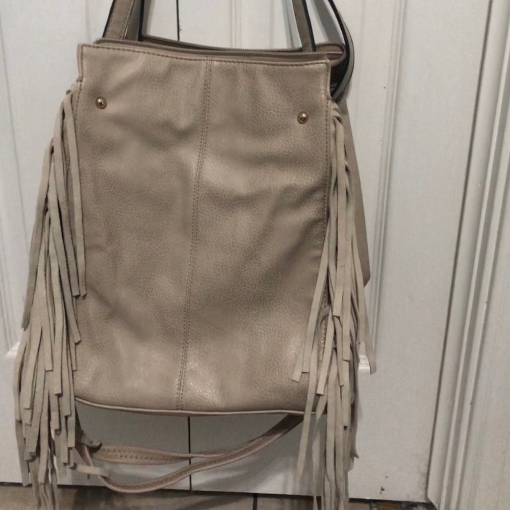 Fringe tote
